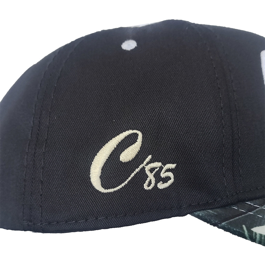gorra negra con bordado