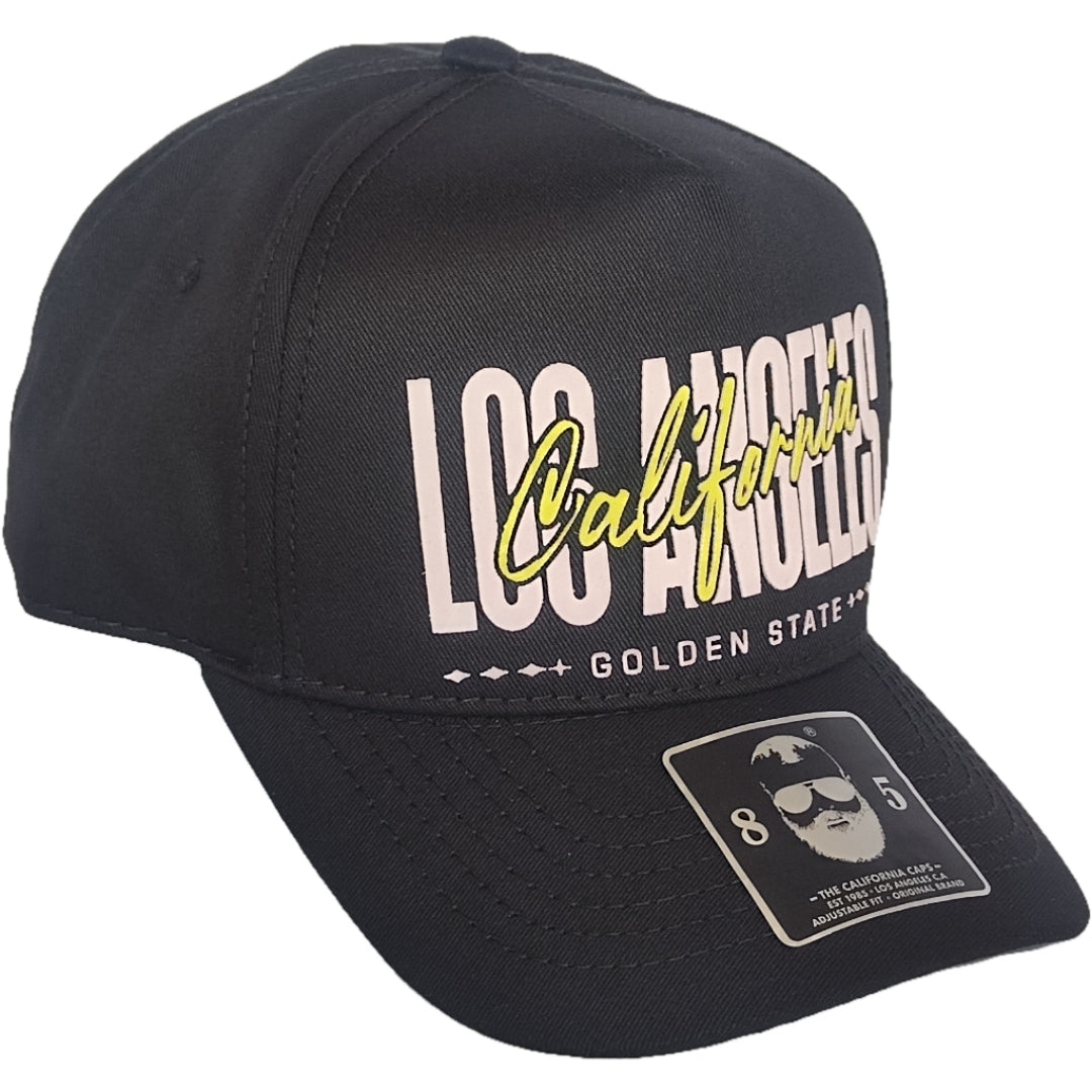 gorra beisbolera negra con estampado