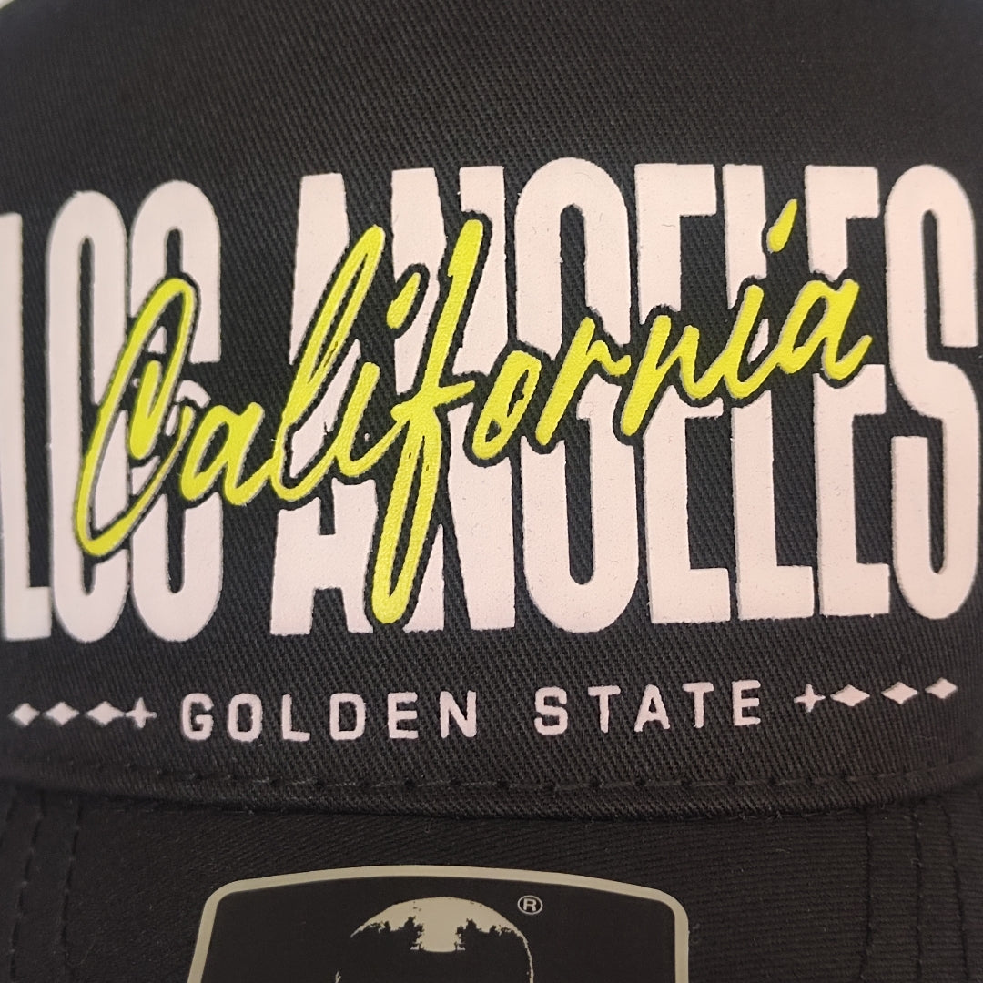 gorra para hombre negra con estampado al frente