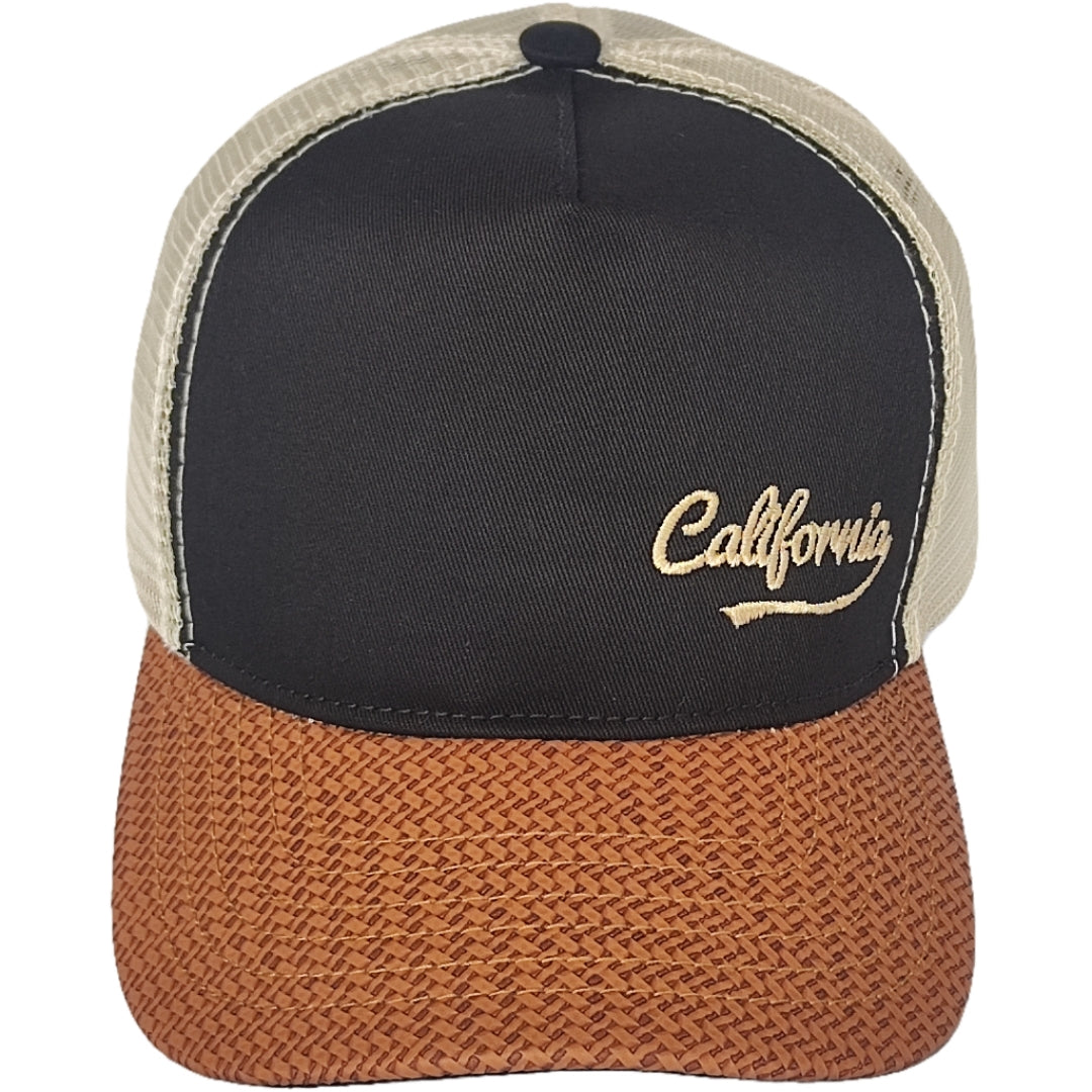 gorra negra con malla y visera texturizada