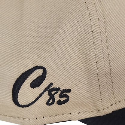 gorras beige con bordado