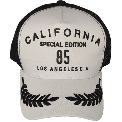gorra bordada blanca