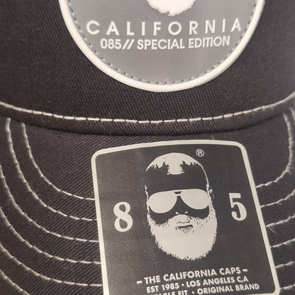 GORRA CALIFORNIA CAPS CLASICA NEGRA LOGO GRIS