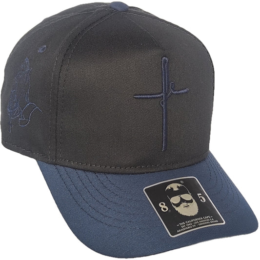 gorra negra bordada