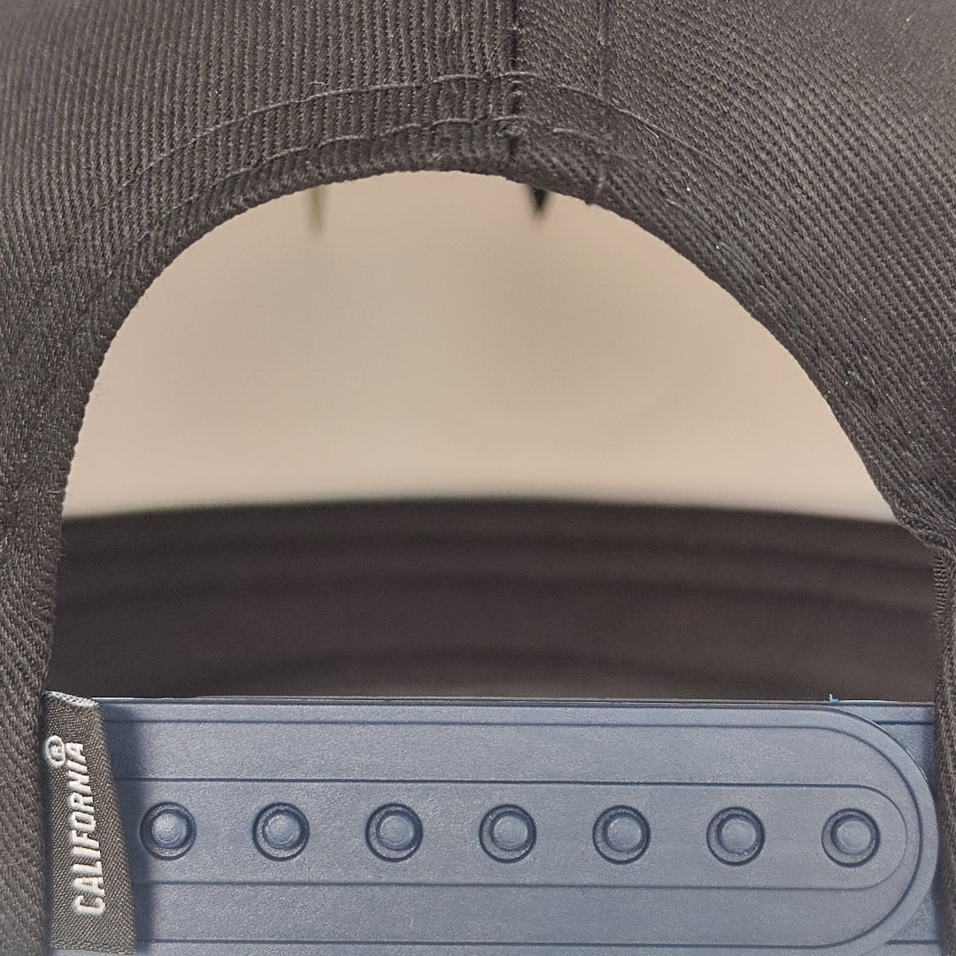gorra negra fe bordada