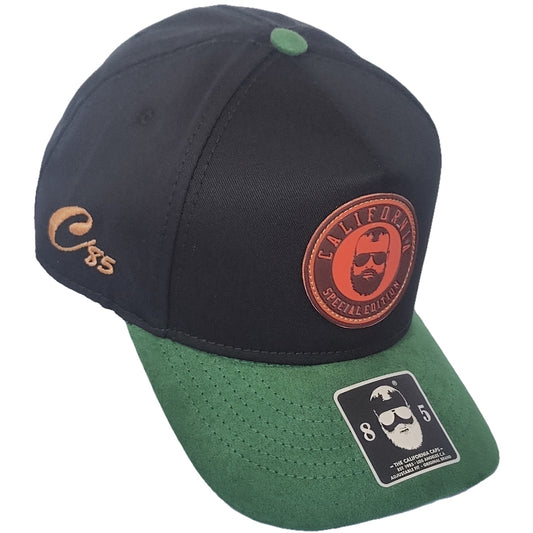 gorra original negra con visera en gamusa verde