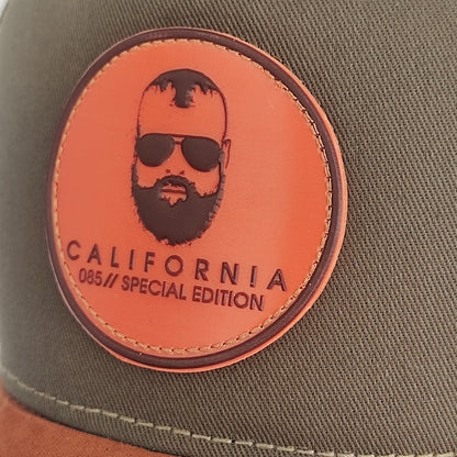 gorra verde militar lisa con visera de cuero